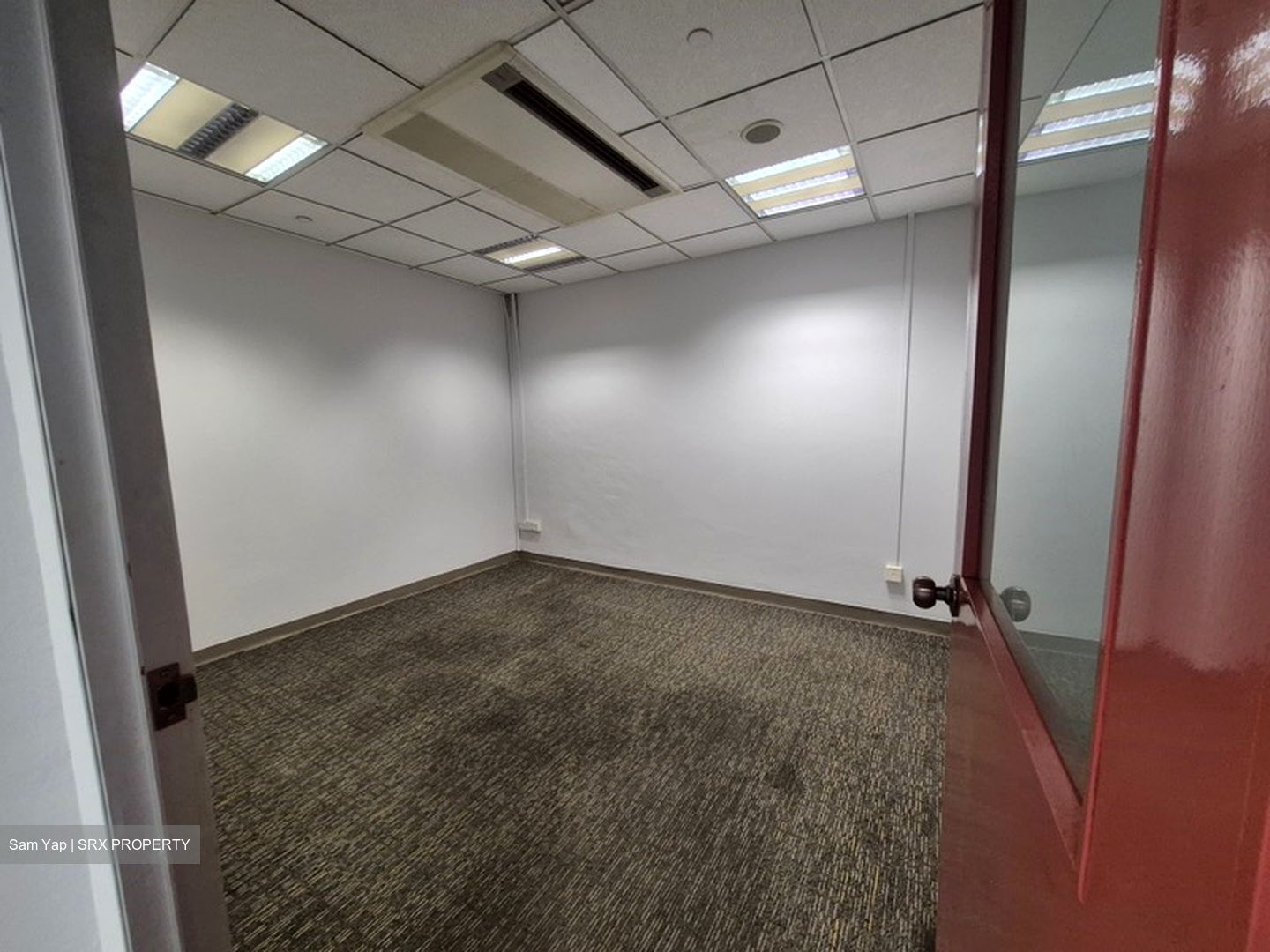 Tan Chong Tower (D7), Office #583835441